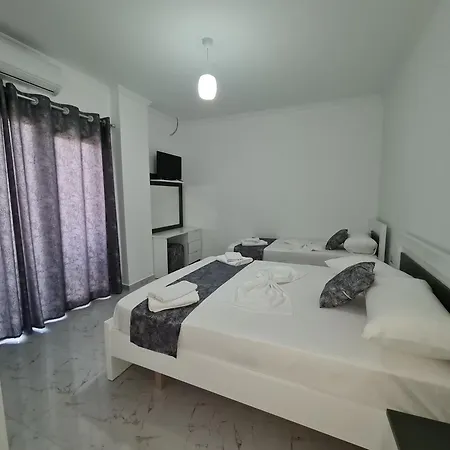 Irdi Aparthotel Ksamil Exterior photo
